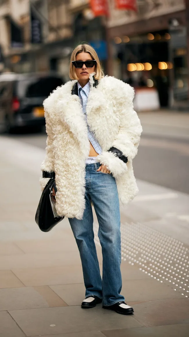 london fall 25 fashion week street style