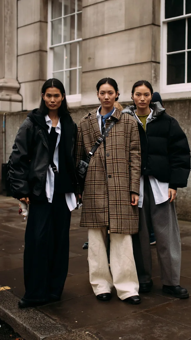 london fall 25 fashion week street style