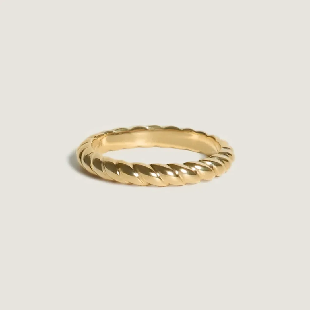Kinn wedding band
